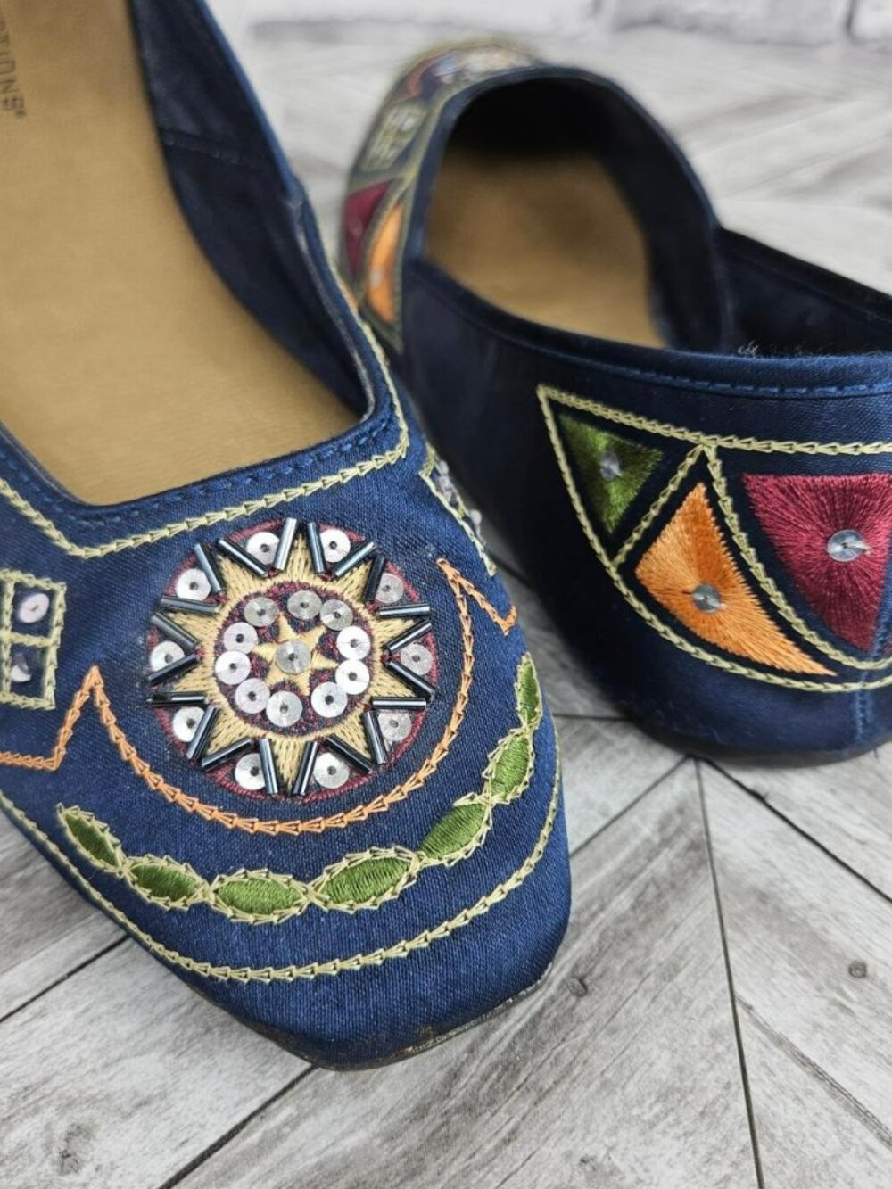 Predictions Womens Embroidered Navy Blue Fabric Flats 8 Slip On Ballet Shoes